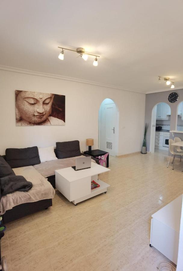 Apartament Z Duzym Tarasem Na Pieknym Osiedlu オリウエラ エクステリア 写真