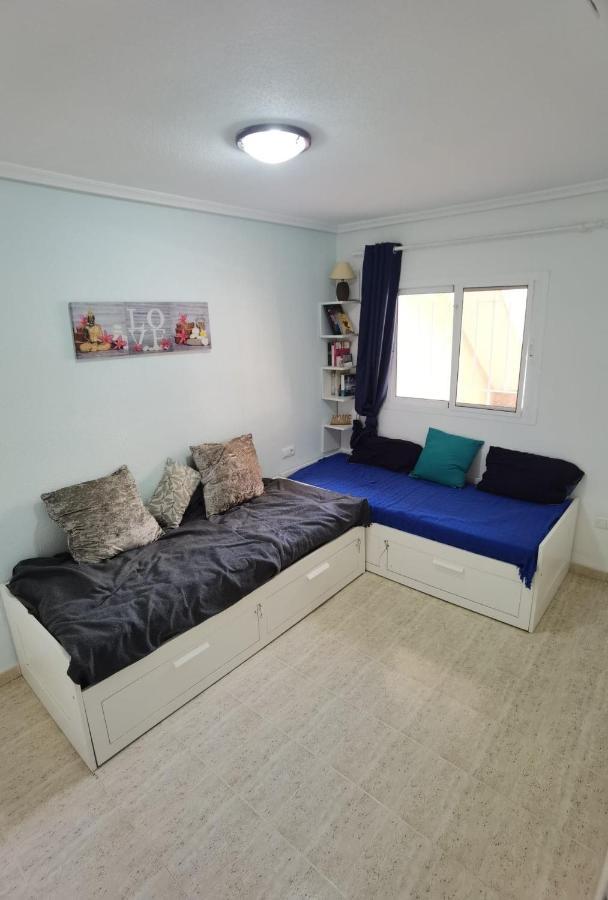 Apartament Z Duzym Tarasem Na Pieknym Osiedlu オリウエラ エクステリア 写真